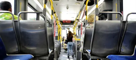 metro-bus-2825217_1920.jpg