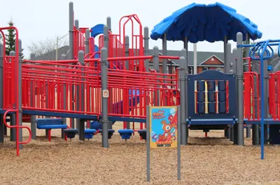 West-Lincoln-Community-Centre-Park.JPG